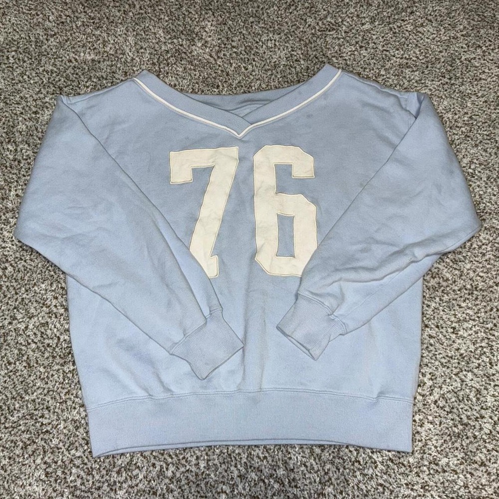 Hollister crew neck sweatshirt